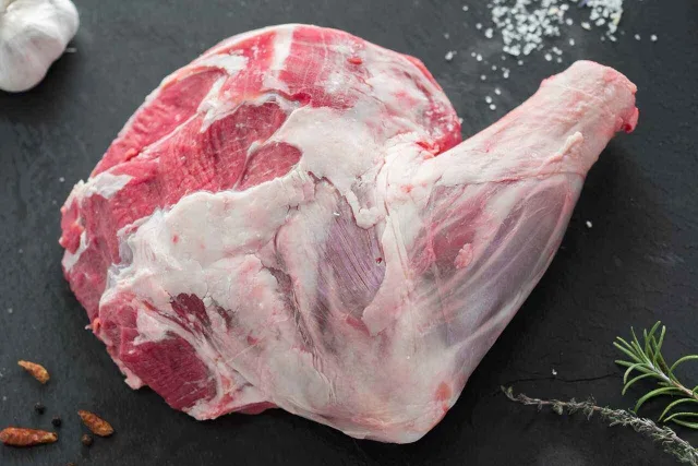 [00000353] Epaule entière d'agneau 1Kg